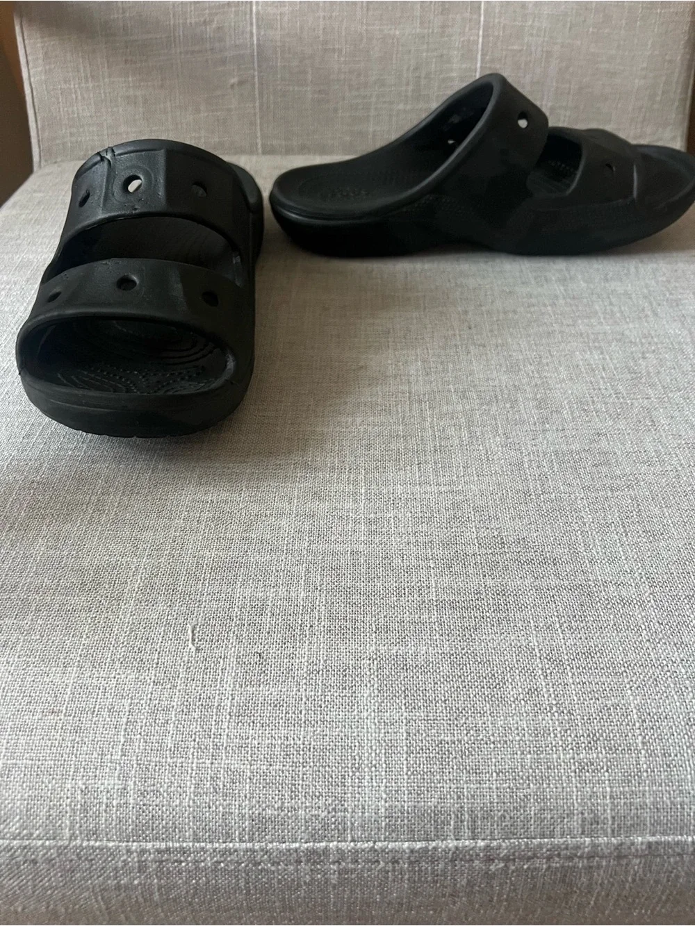 CROCS Black unisex double strap casual outdoor slide Sandals, Men 8, women 10